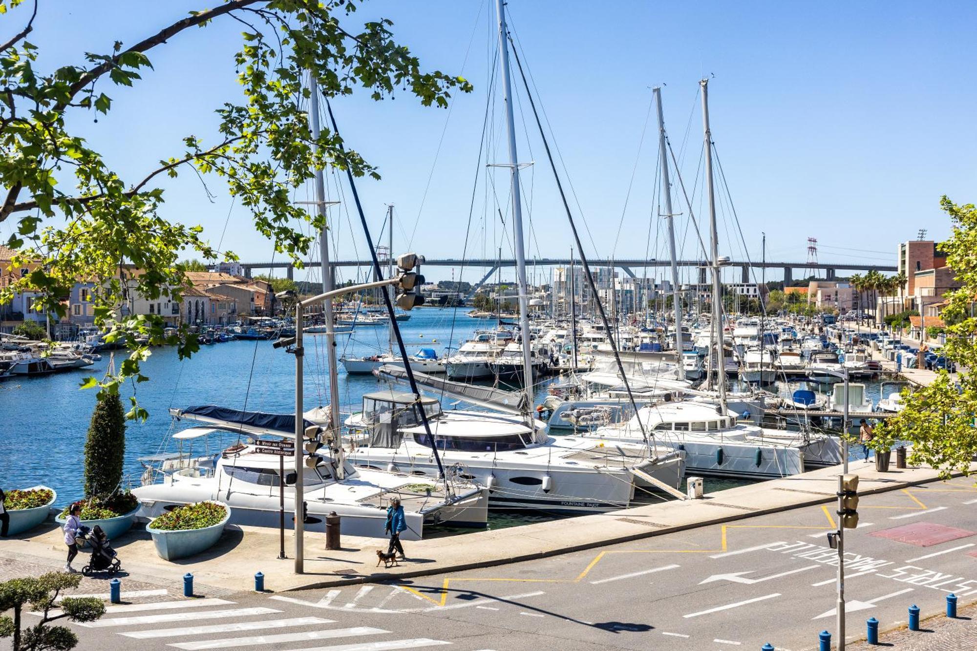 Appartement Loft Avec Vue Sur Les Voiliers à Martigues Extérieur photo